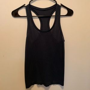 Lululemon Swiftly Tech Tank (lightweight) | 4